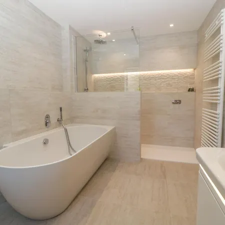 Hidden Well בריסטול